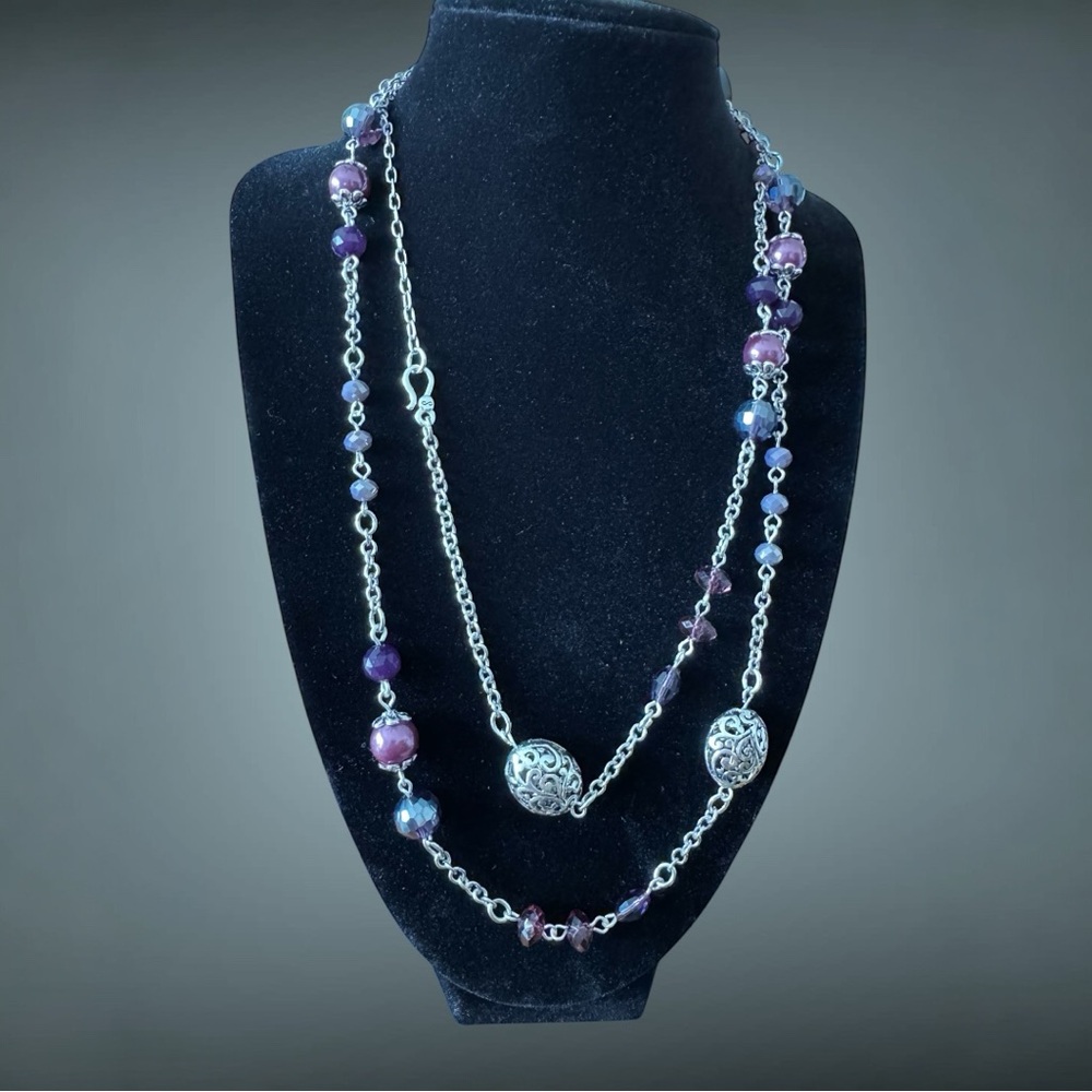 Youngevity Felicity Silver Necklace NWOT.
Purple colored beads. Beautiful piece.